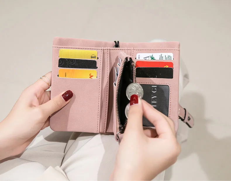 miyin ピンク 2つ折り財布 レディース 可愛い スエード 柔らかい 合成皮革 無地 持ち手付き ファスナー小銭入れ カード 大容量 詳細画像5